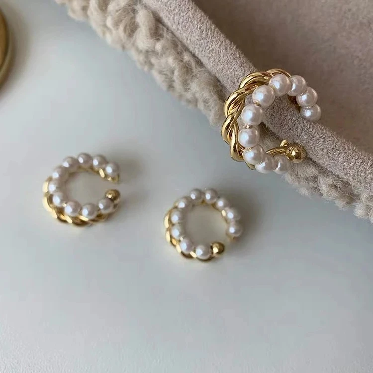 Ear clip earrings Korean Gold Color Double Circle Twist Pearl Ear Cuff Vintage Geometric Circle Earcuff Fake Piercing Pearls Clip on Earings