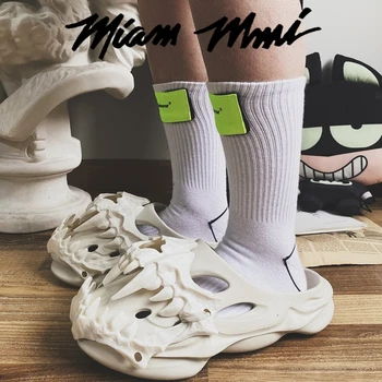 개성 있는 뼈 증가 나막신 여름 패션 애호가 비치 샌들, Y2k 증가 신발, 애니메이션 슬리퍼 선물, 2024 신상