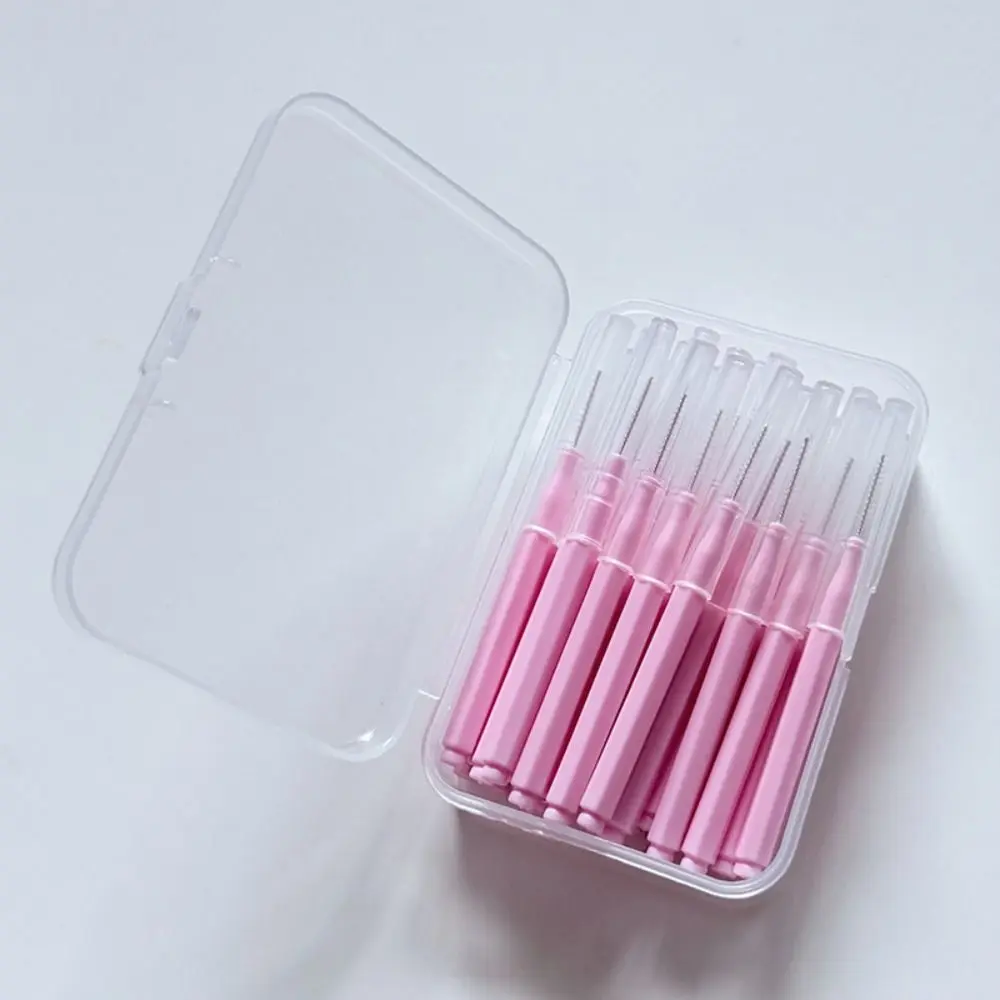 30개 일회용 교정기 브러시 부드럽고 구부릴 수 있는 치아 사이 브러시 효과적인 청소 사용하기 쉽습니다.