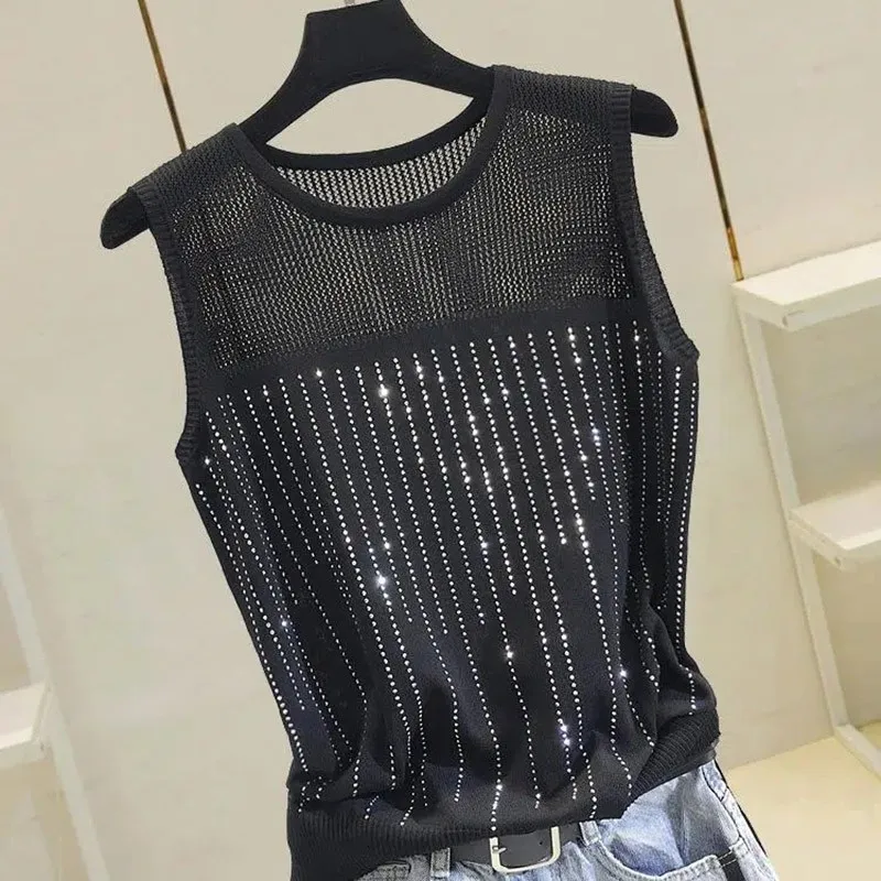 

Diamonds Thin Knitted Female Hollow Out Sweaters Women Summer Sexy Tops Short-sleeved Bright Wire Pullover Tops Woman Clothes