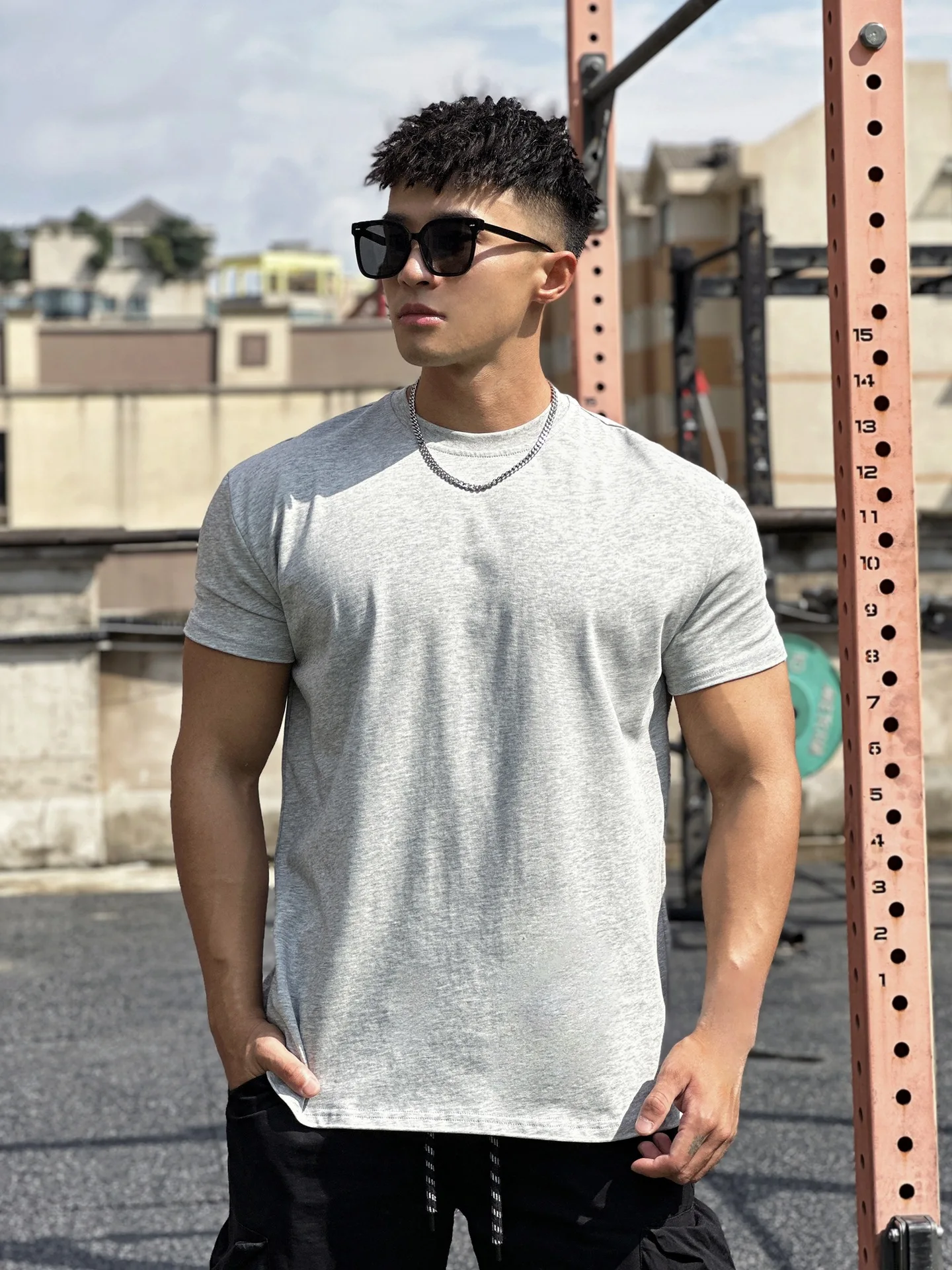 Round Collar T-Shirt Image 5