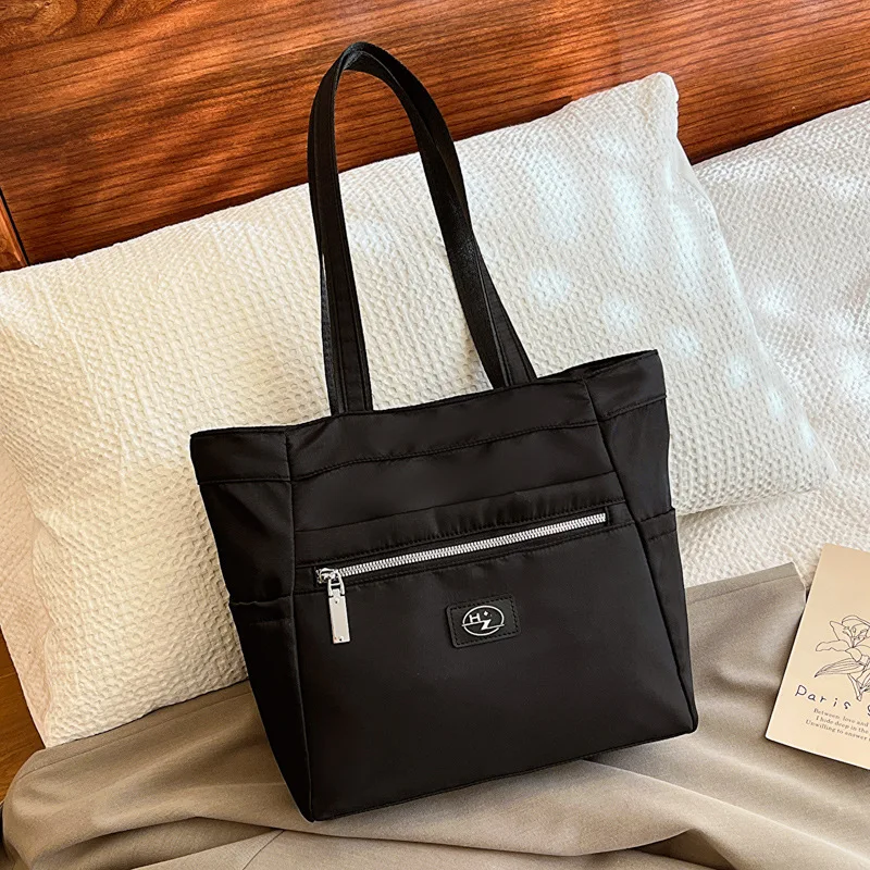 New Shoulder Bag Fashionable Personality Large Capacity Solid Color Nylon Simple Korean Casual Purses and Handbags All-Match