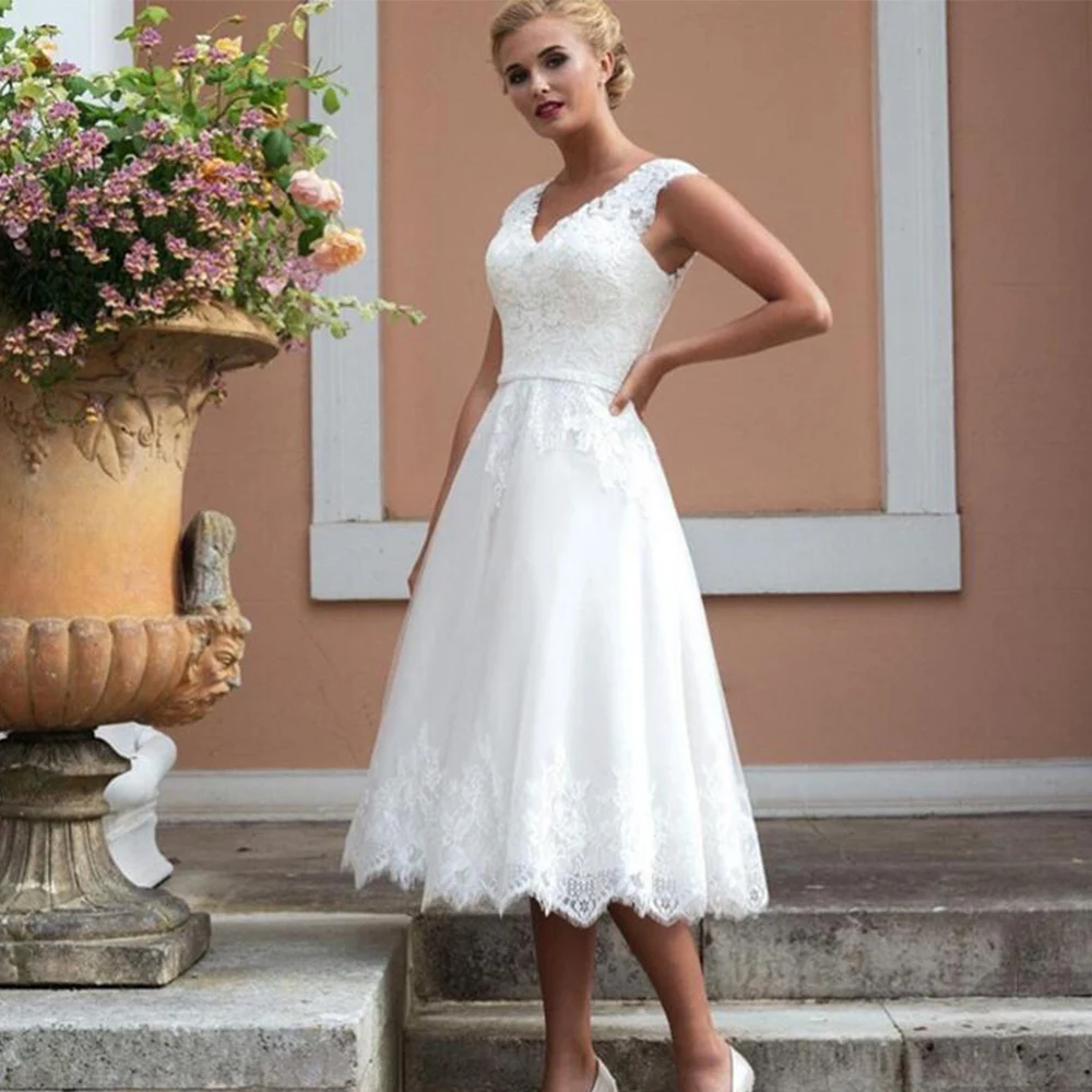 

Elegan A Line Short Wedding Dress Lace V Neck Sleeveless Tea-Length With Soft Tulle For Women Custom Made Civil Vestido De Novia