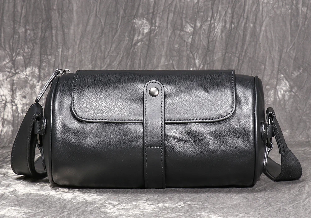 Luokir neue Herren Retro Leder zylindrische Tasche, modische Rindsleder Single Shoulder Diagonal Cross kleinen Rucksack – Detail 11