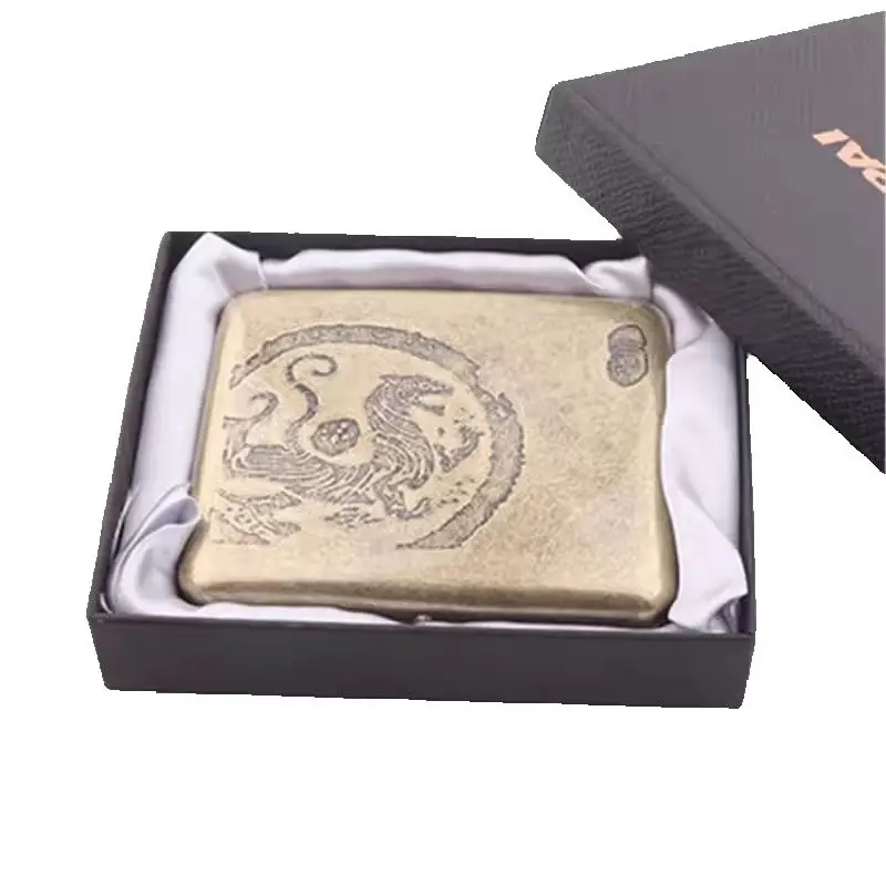 Vintage-Style Carved Cigarette Storage Case with Gift Box Packaging