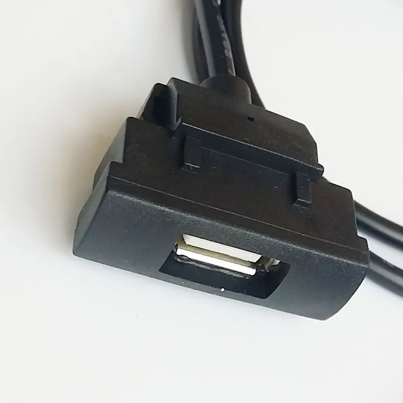 Фото Biurlink RCD510 RNS315, USB-интерфейс, слот, кнопка головного устройства, панель с кабелем для Skoda Octavia №3