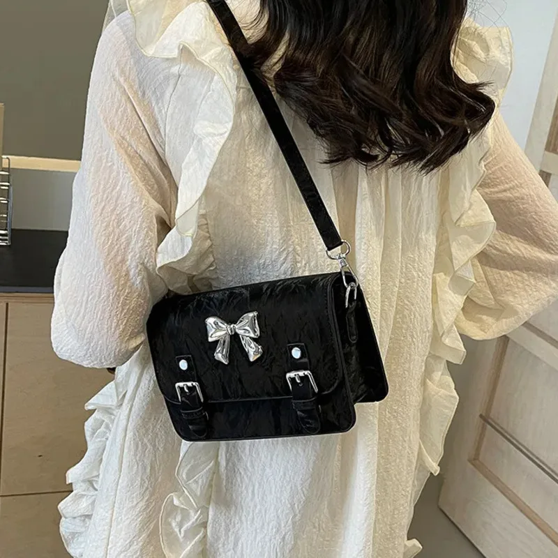 Fashionable and Versatile Women's Shoulder Bag New Bow Shaped Small Square Simple Exquisite High-end Crossbody Bag