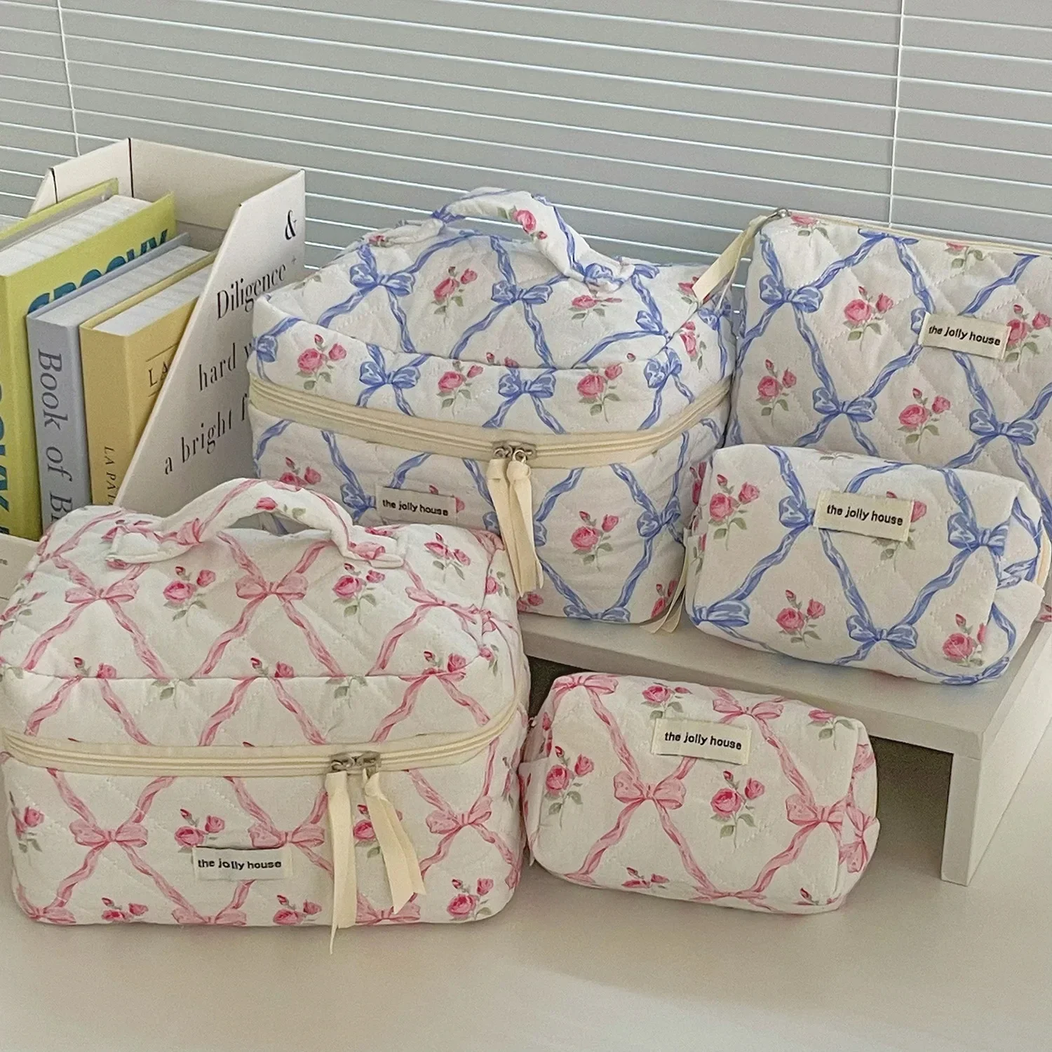 Cute Bow Flower Quilting Cotton Makeup Bag Women Zipper Cosmetic Organizer Female Cloth Handbag Portable Toiletry Case for Girls 4