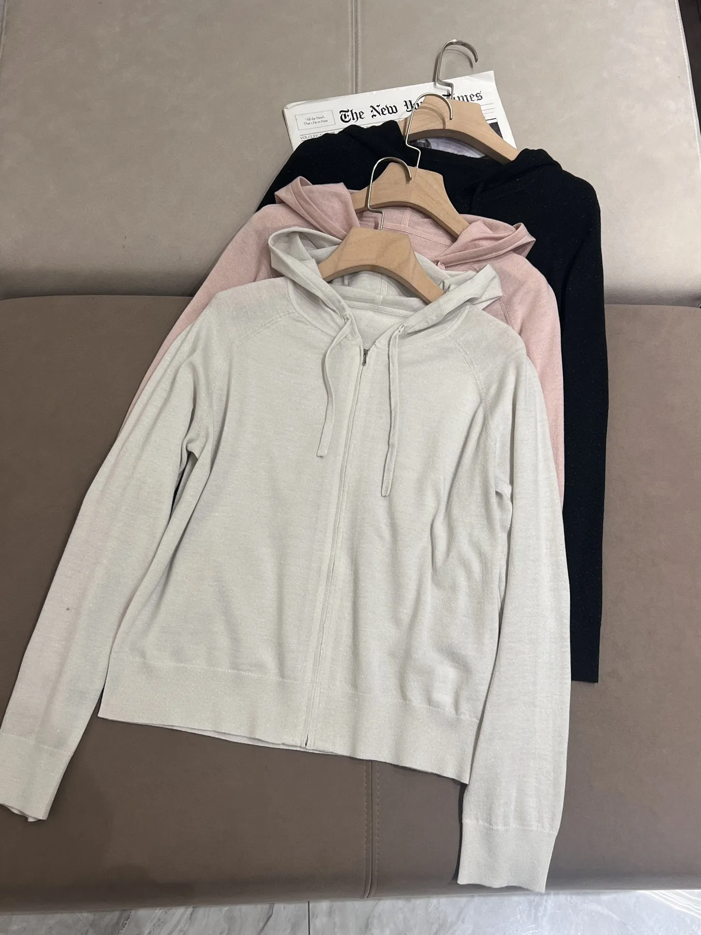 

Silk ultra-fine wool hooded knitted cardigan