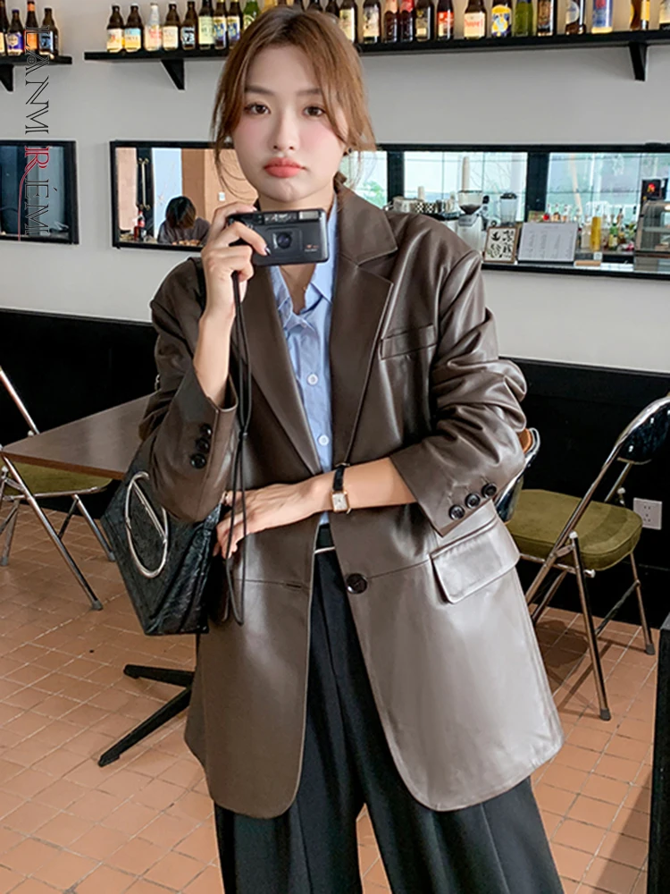 

LANMREM Vintage Leather Blazer Women Notched Collar Long Sleeves Single Breasted Solid Coat Fashion 2023 Autumn New 2AA2153