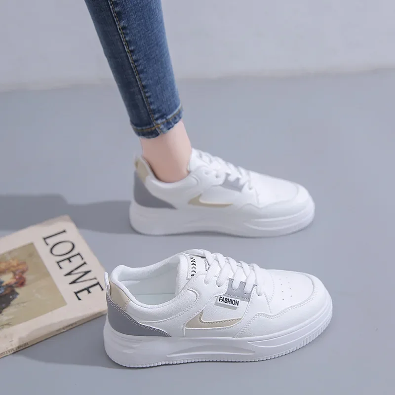 Little White Shoes Women's 2024 New Autumn Women's Korean Edition Versatile Casual Shoes Thick Sole Board Shoes