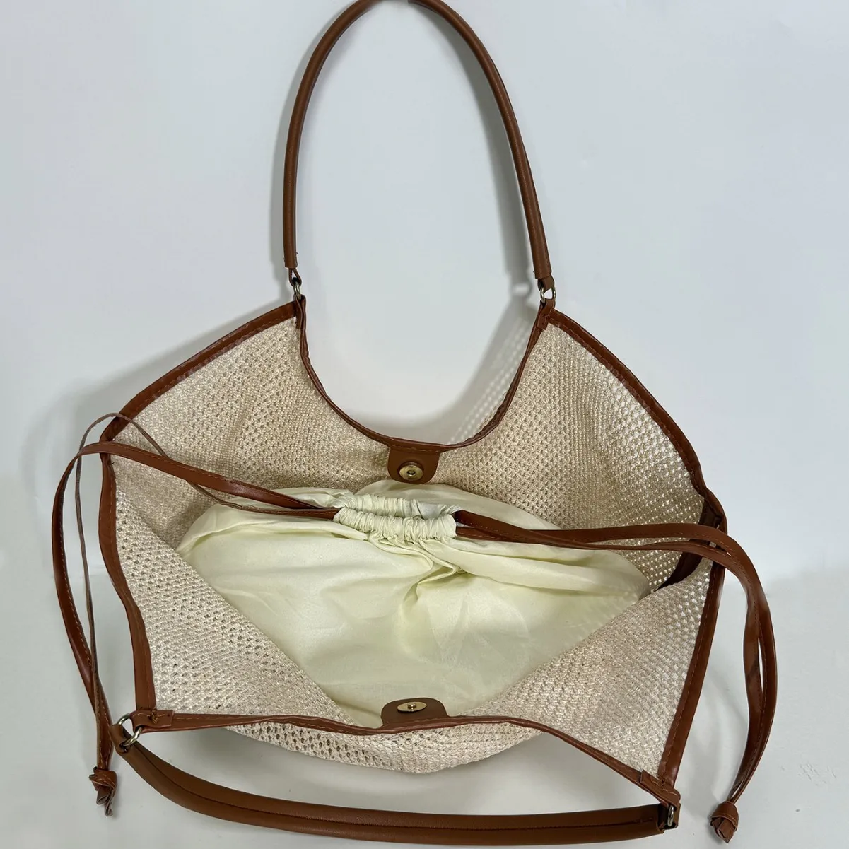 NEW Hollow Mesh Wing Tote Bag Luxury Designer Shoulder Bag for Women Large Capacity Fishing Net Handbag Top Handle Shopper Purse