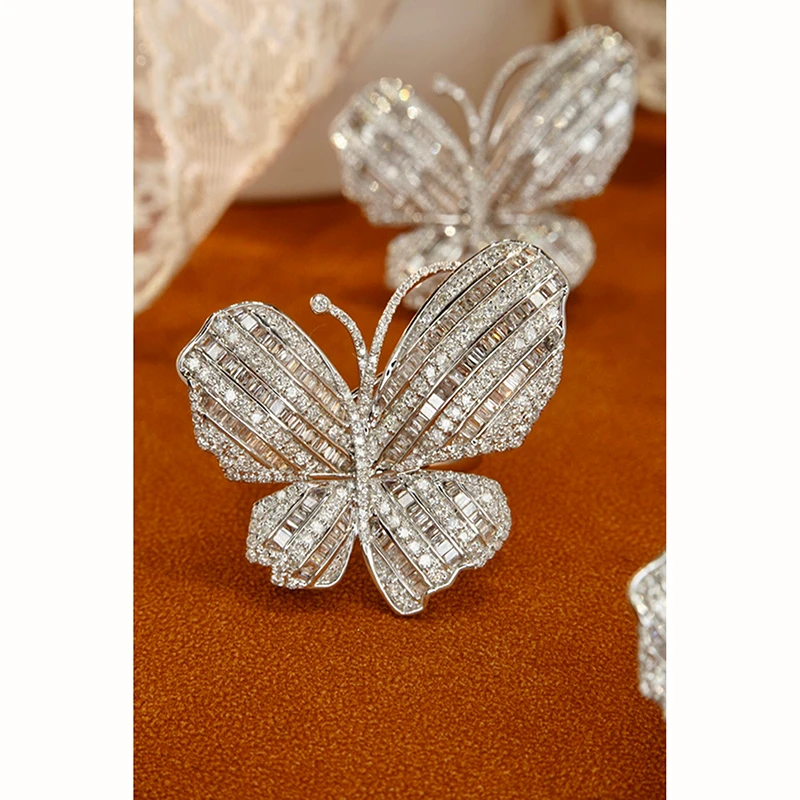 Aazuo 18K White Gold Real Diamond 1.85ct H SI Luxuly Butterfly Ring Gifted For Woman Deluxe Banquet Fashion Jewelry Au750 4 Aazuo 18K White Gold Real Diamond 1.85ct H SI Luxuly Butterfly Ring Gifted For Woman Deluxe Banquet Fashion Jewelry Au750 - Image 4