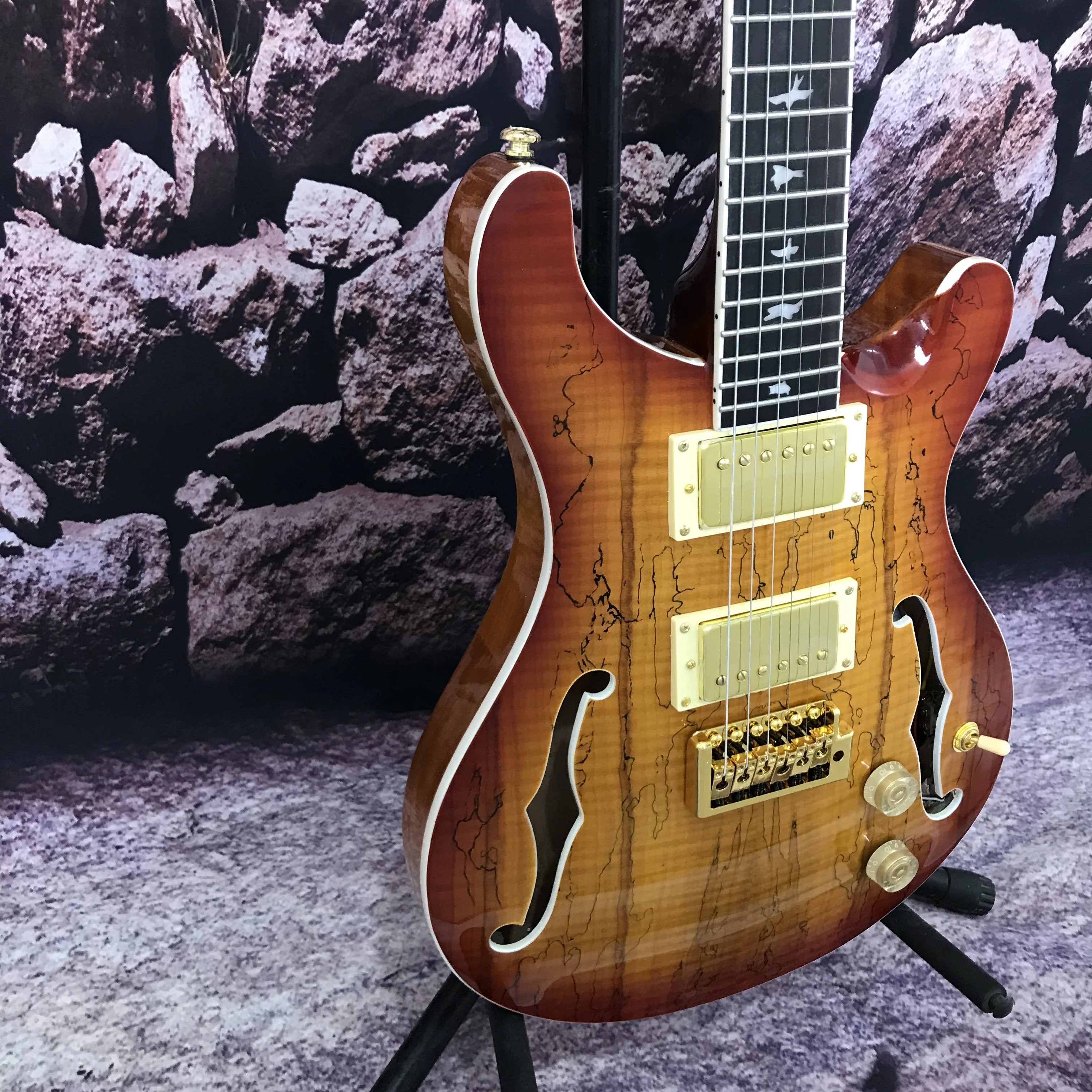 Factory customization electric guitar hollow body maple top in stock Mahogany neck Rosewood fingerboard hot sale