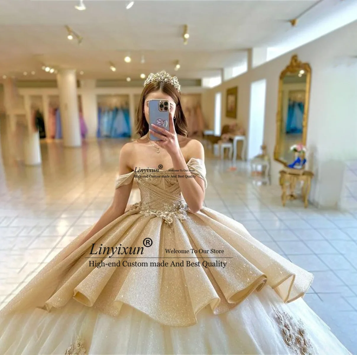 

Luxury Gold Quinceanera Dresses Satin Beading Sequined Appliques Sweetheart Sweet Princess Ball Gown Vestidos De 15 Años