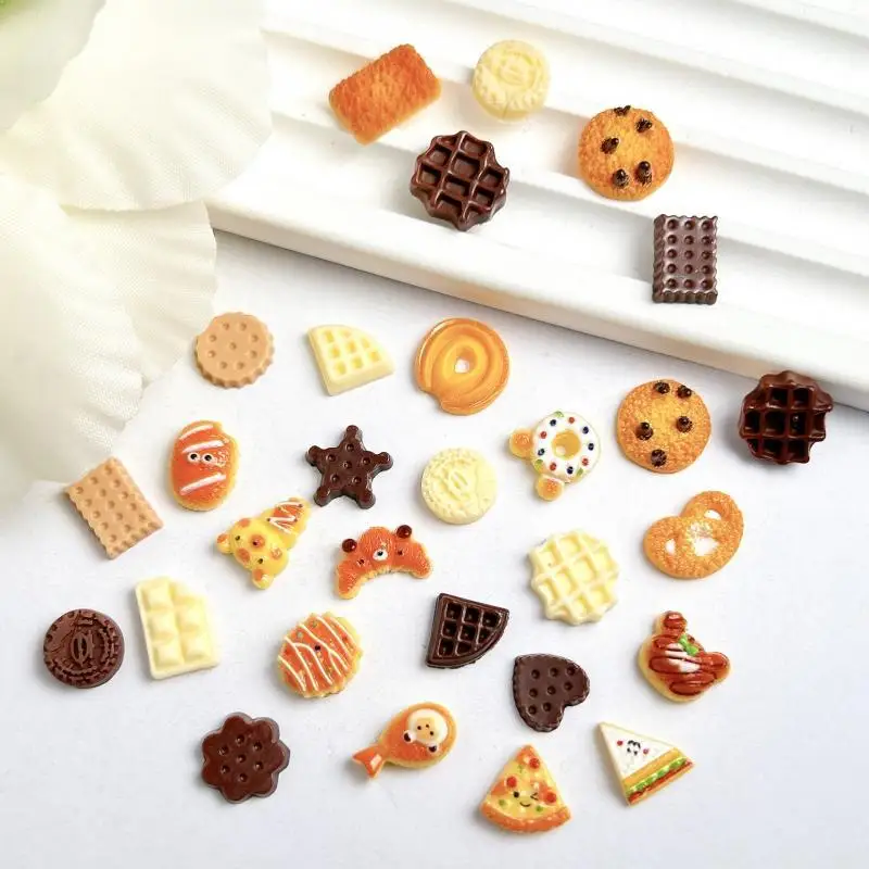 Creative Bear Ice Cream Chocolate Nail Art Accessories Cute Simulated Smile Sandwich Star Biscuit Dessert Nail Charms DIY Nails 6