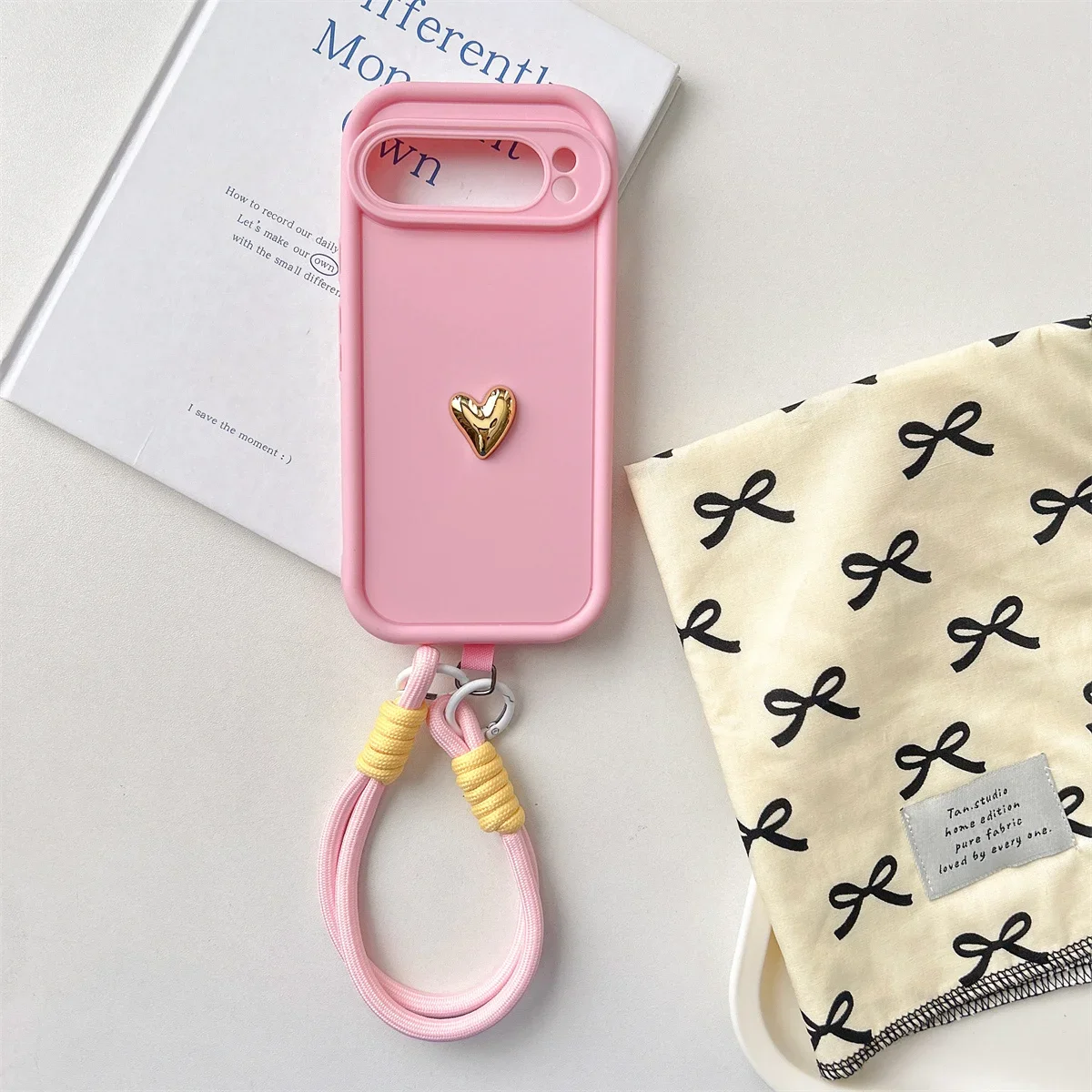 Silicone Soft Phone Case with 3D Gold Heart Love Rope Wrist Strap Lanyard - Shockproof Cover