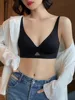 Wireless, seamless bras for women. Our push-up brasiere provides comfort and support, while the deep V design adds a touch of sexiness. Made with thin, invisible fabric, it's the ideal choice for those looking for a comfortable and stylish lingerie option.