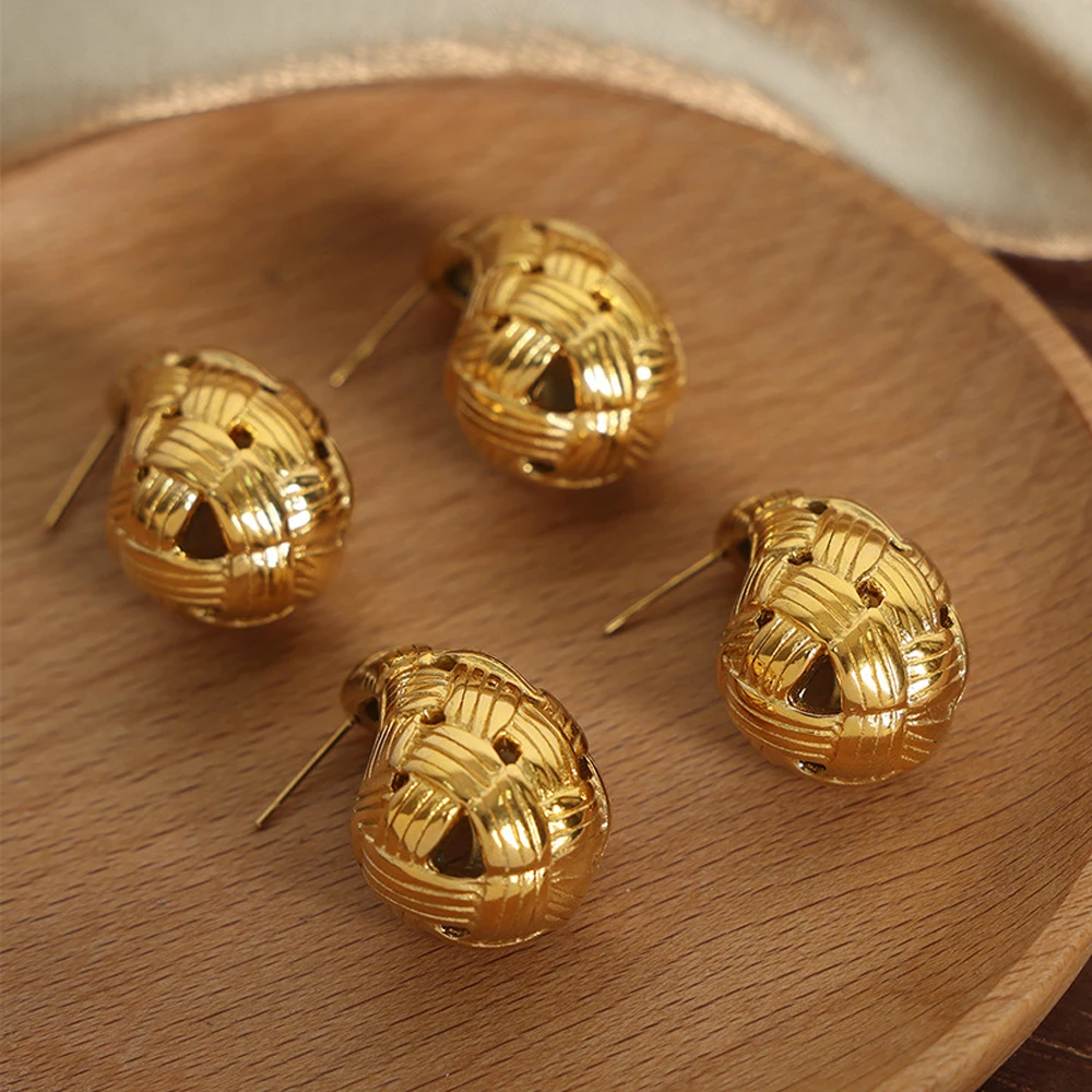 2024 Nuovo Fascino In Acciaio Inox Hollow Waterdrop Teardrop Ear Stud Lava Strutturato Chunky Dupes Droplet Dome Ciondola Gli Orecchini Aretes