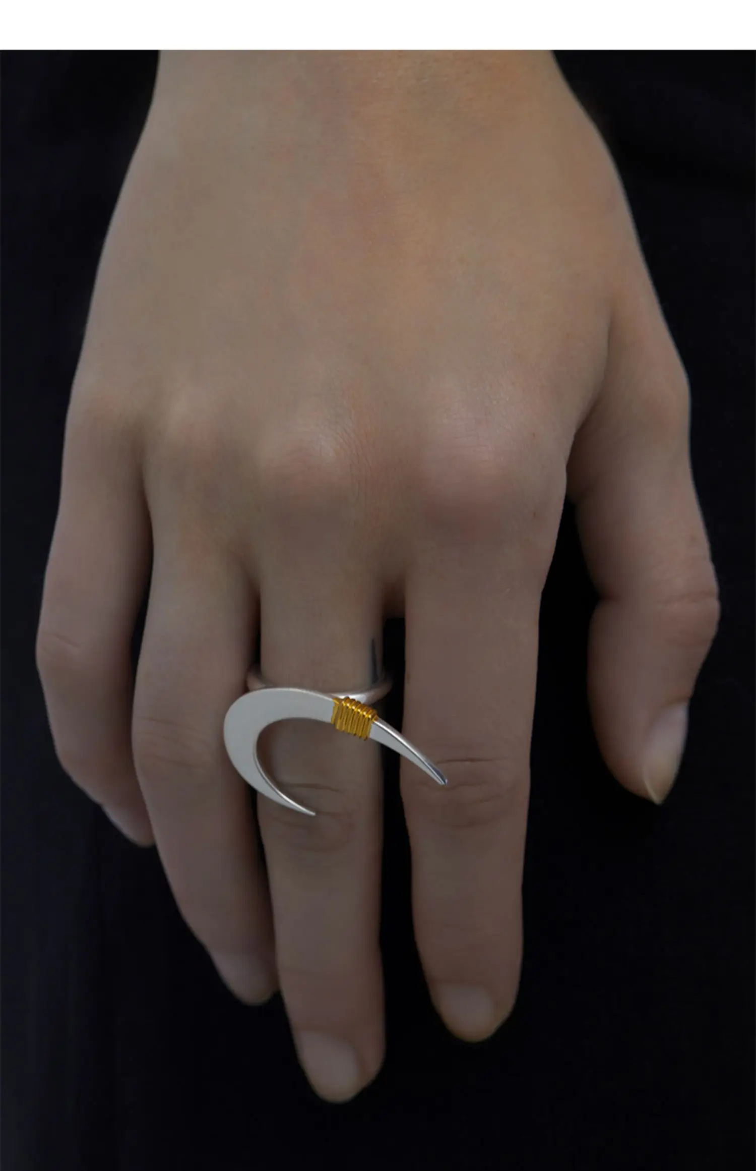 New Moon Ring Silver fra Pernille Corydon | companys.no