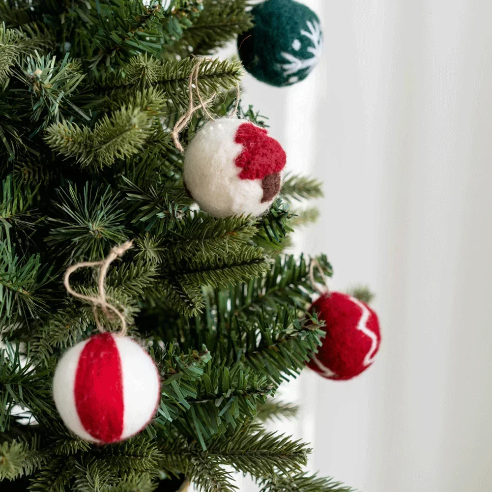Christmas Decorations 1set 5cm Wool Felt Ball Christmas Decoration DIY Sewing Craft Supplies Party Decor Kids Fun Toys Xmas Tree Pendant