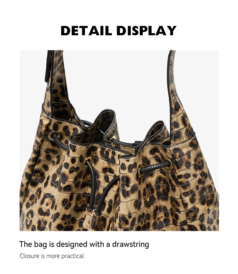 Top drawstring fastening detail
