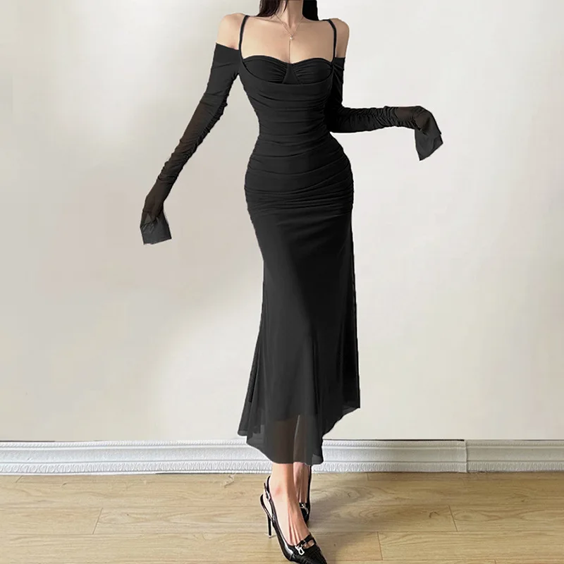 فستان موف أنيق مع قفازات طويلة