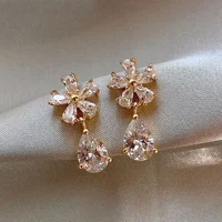 Light Luxury Zircon Stud Earrings Women's Fashion Flower Leaf Earrings Elegant Imitation Pearl Ear Stud Party Wedding Jewelry 1