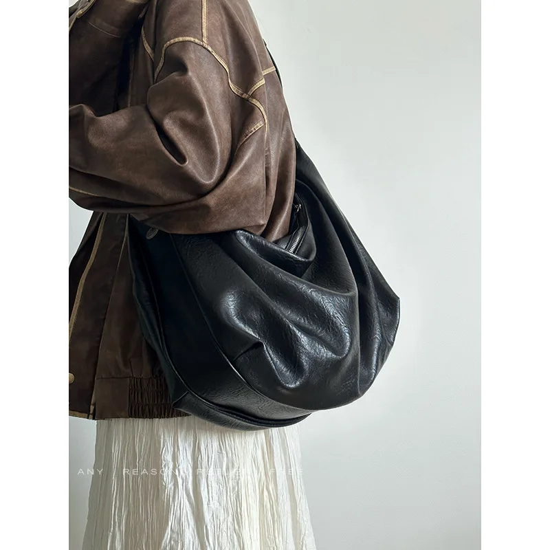 Soft Leather Large Capacity Black Dumpling Bag For Women 2025 New Retro High-End Casual Single Shoulder Crossbody Tote Bag