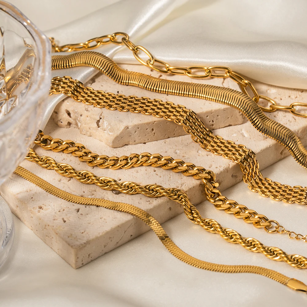 Gold Link Chain Bracelet 5