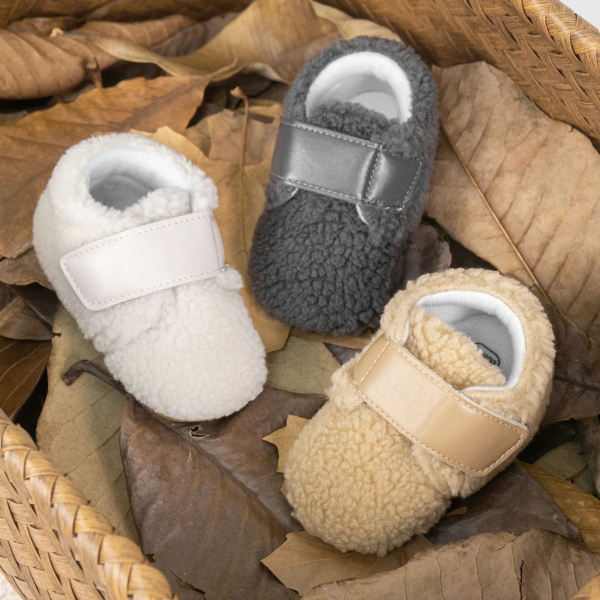 Kidsun Toddler Warm Baby Girls Boys Boots Neonato First Walkers Shoes Warm Soft Sole Peluche Prewalker 0-18 Mesi