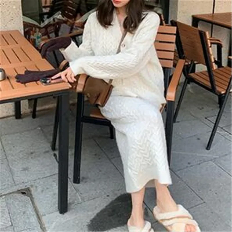 

Women Sweater Winter 2 Piece Sets Elegnat Knitted Suits Female Sweaters Vintage Womens Skirt High Waist Autumn Vintage Vestidos