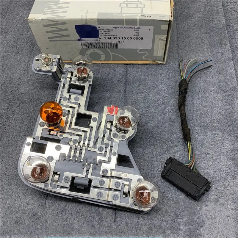Mercedes W204 Rear Left Tail Light Cluster Bulb Holder A2048202277 New