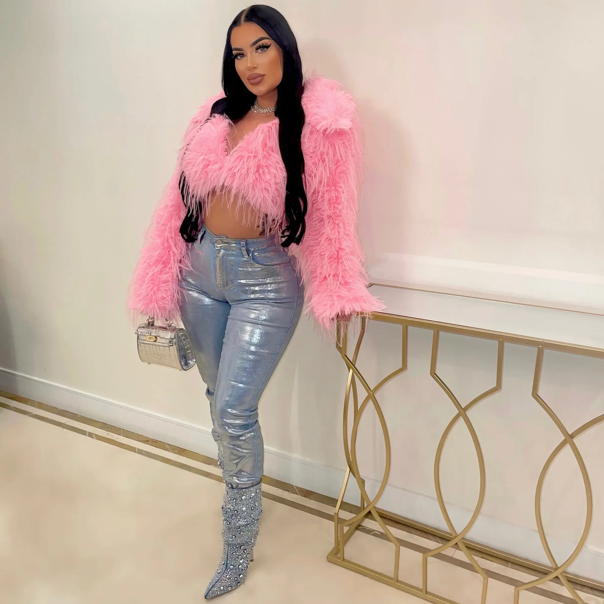 

Elegant Furry Cropped Fur Jackets for Women Crop Tops Coats Streetwear Ladies Coat Cute Girls 2024 Sexy Winter Luxury Jackets