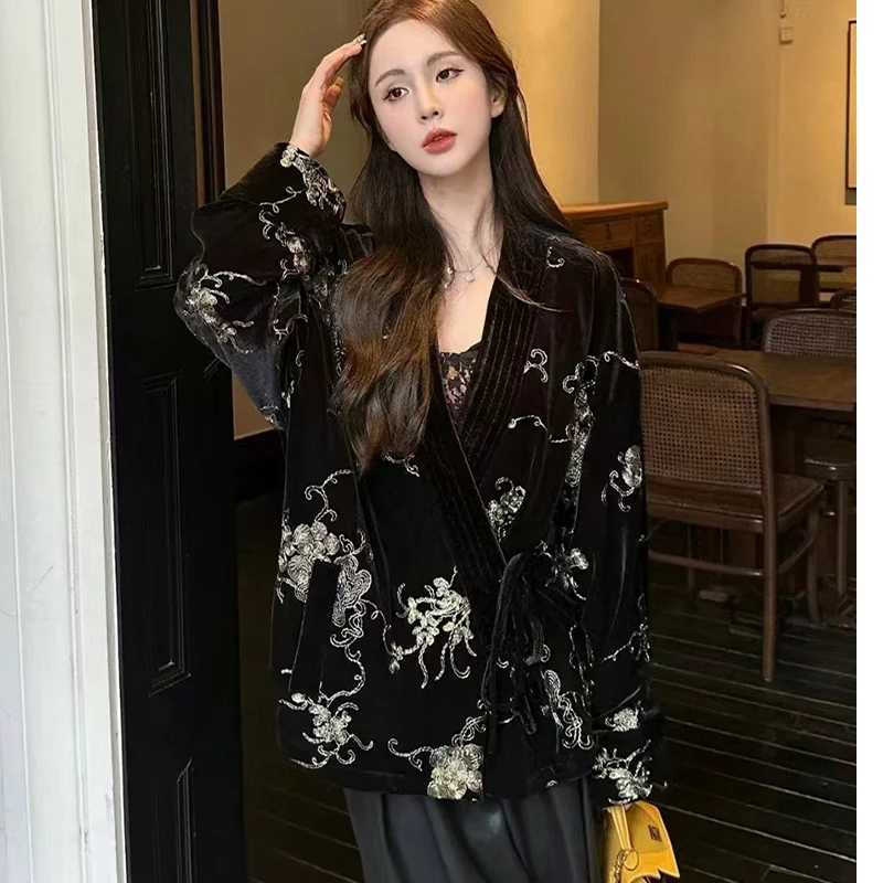 New Chinese Style Women Round-Neck Coat and Pleated Skirt - Evening Breeze and Snow 晚风欲雪 (Preorder)