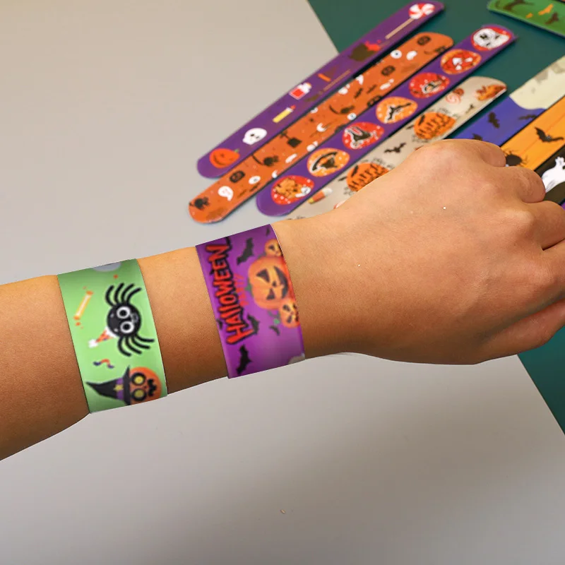 Halloween Decoration Props 1-50pcs Halloween Decorations Slap Party Pat Ring Bracelet Cartoon Wrist Strap Kids Toy Gift Funny Decor Christmas Dress Up