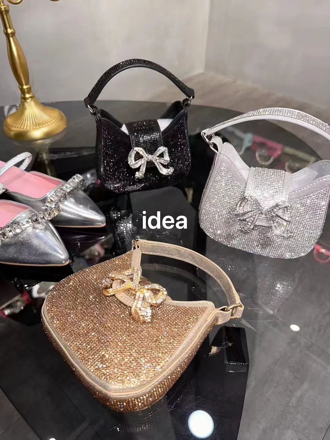 Mini borsa glitterata lucida con strass Borsa da sera con