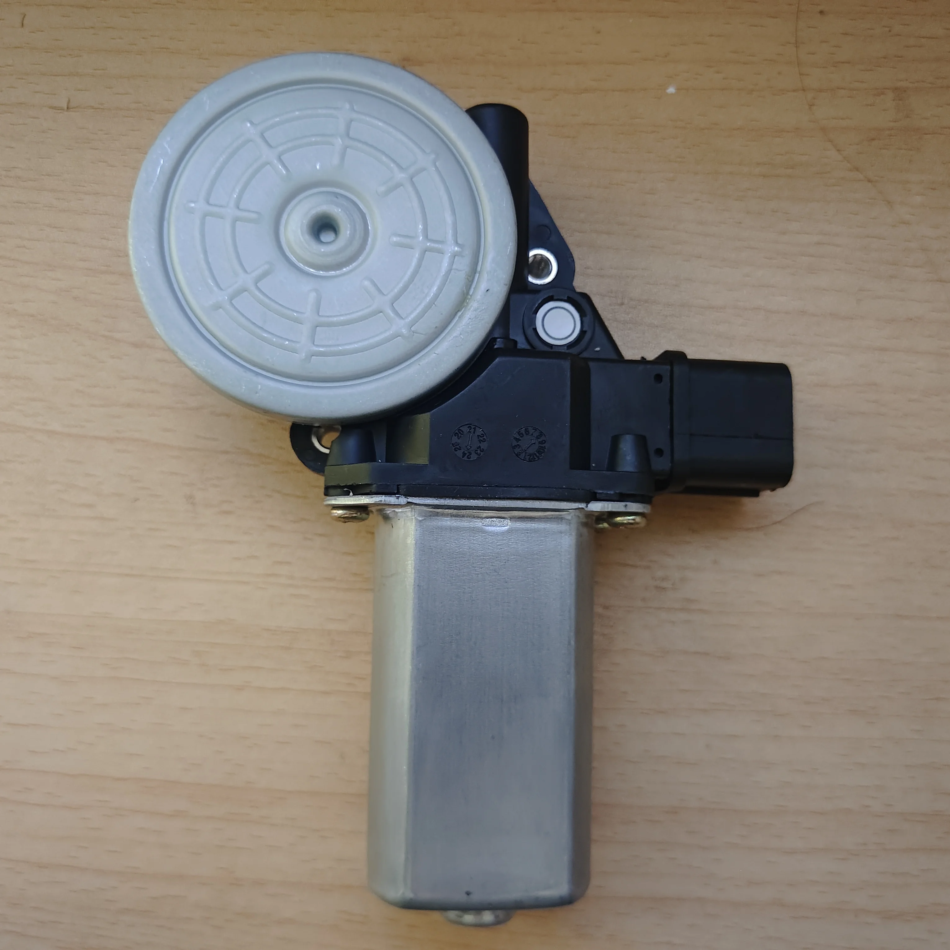 New For Isuzu D-MAX Power Window lifting Motor 2005/2012-2019 RHD