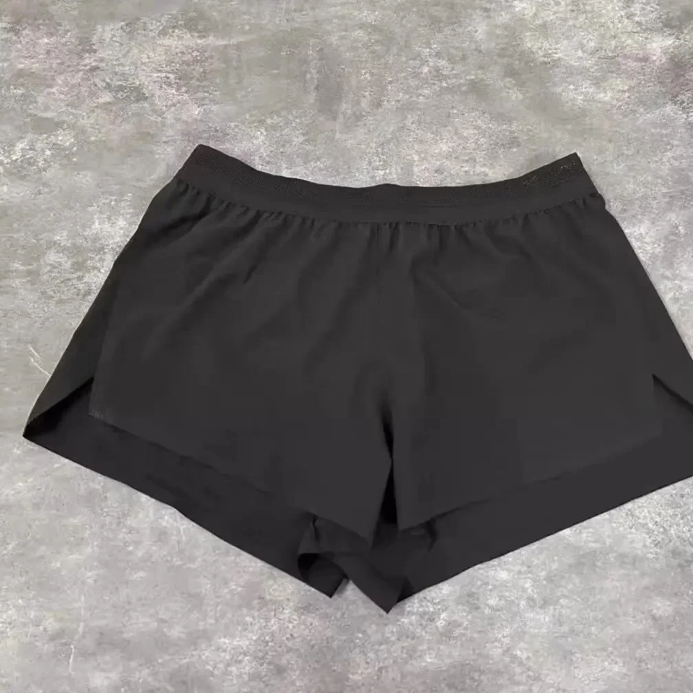 Pantaloncini da maratona fitness da corsa estivi Pantaloni sportivi sottili a tre quarti da allenamento sportivo da uomo ad asciugatura rapida a doppio strato