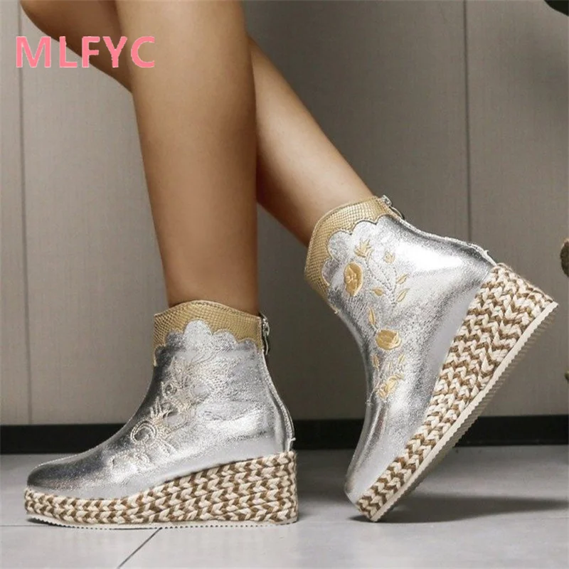 2023 New Autumn and Winter Ethnic Style Embroidery Boots Retro Embroidery Boots Women's Round Head Casual Boots