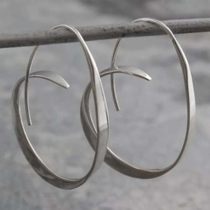 Einfache Mode Silber Farbe Metall Heteromorph Geometrie Muster Baumeln Ohrringe für Frauen Schmuck