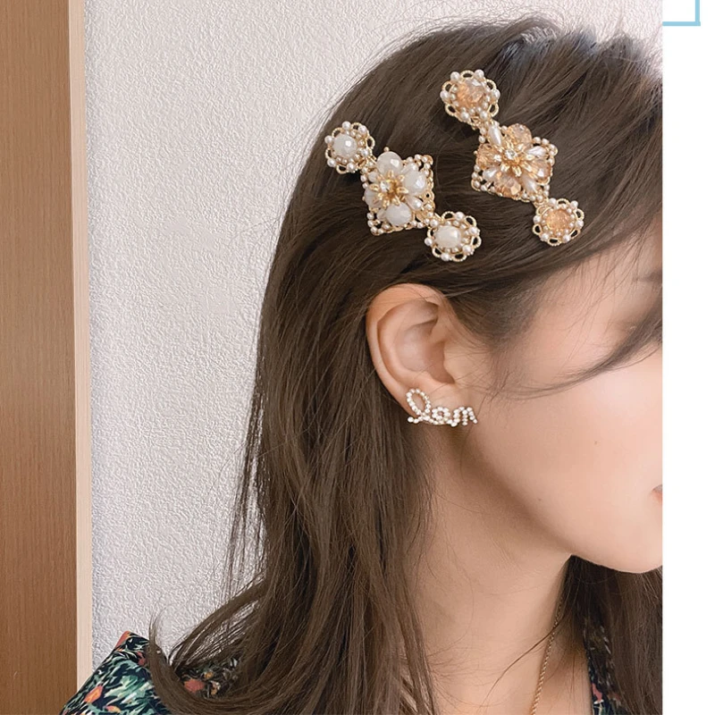 

Vintage Pearl Hair Clips for Women Girls Retro Rhinestone Flower Crab Claw Clip Small Hairpins Hair Crab Girls Hair Accessories