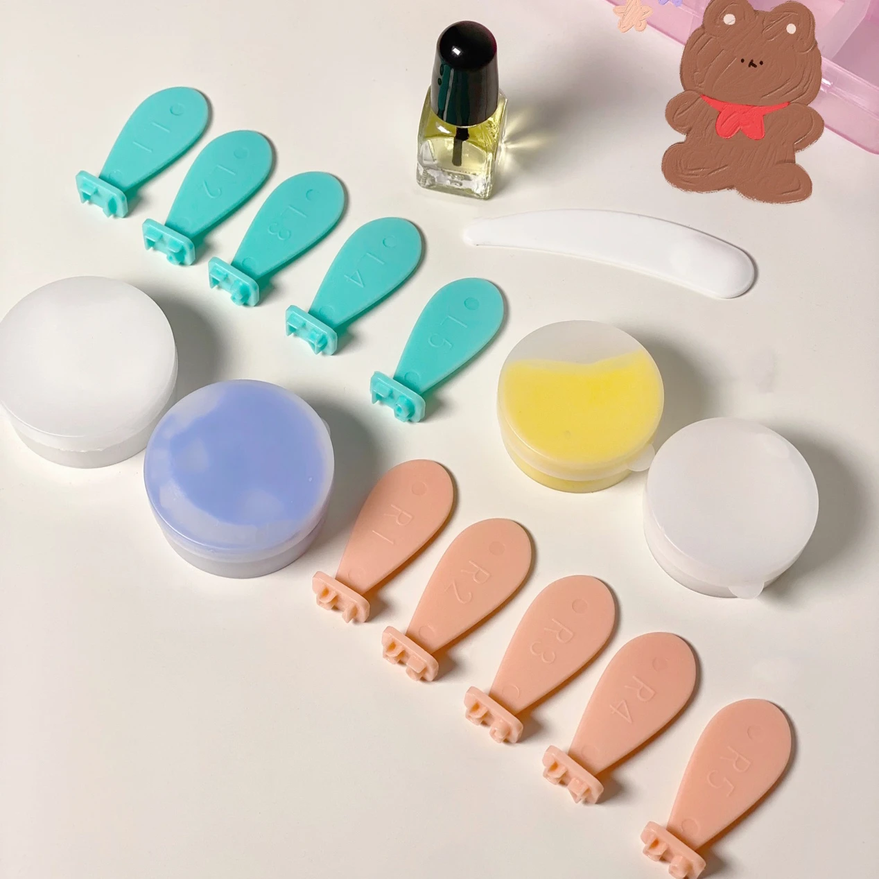 

Custom press on nail finger turning mold Nail Art operational tool
