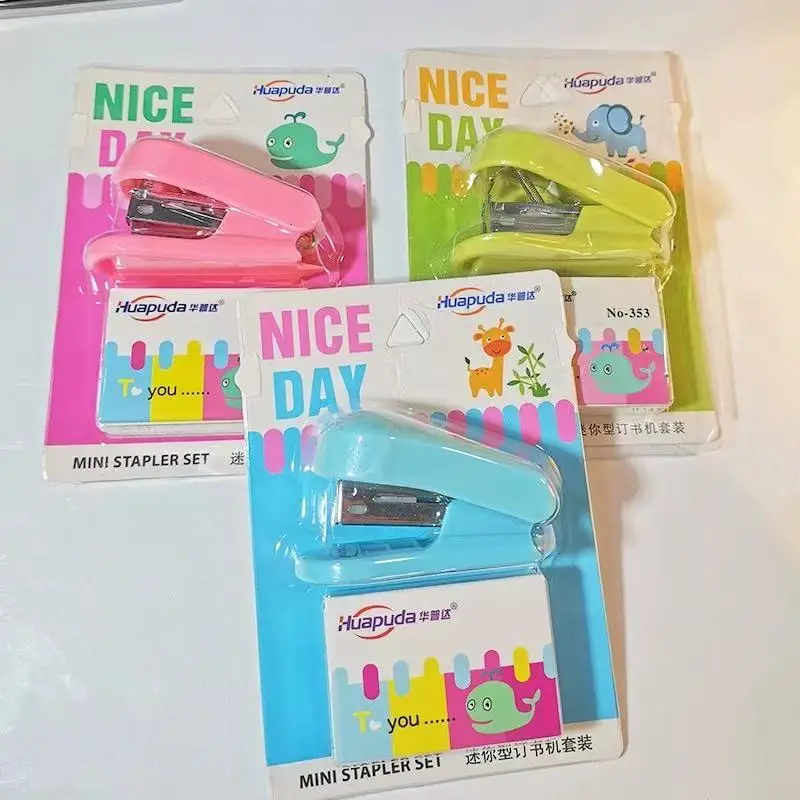 아이디어 미니 스테이플러 귀여운 선물 학생 문구 사무실 학교 용품 바인딩 기계 무료 스테이플 세트와 함께 카와이 문구