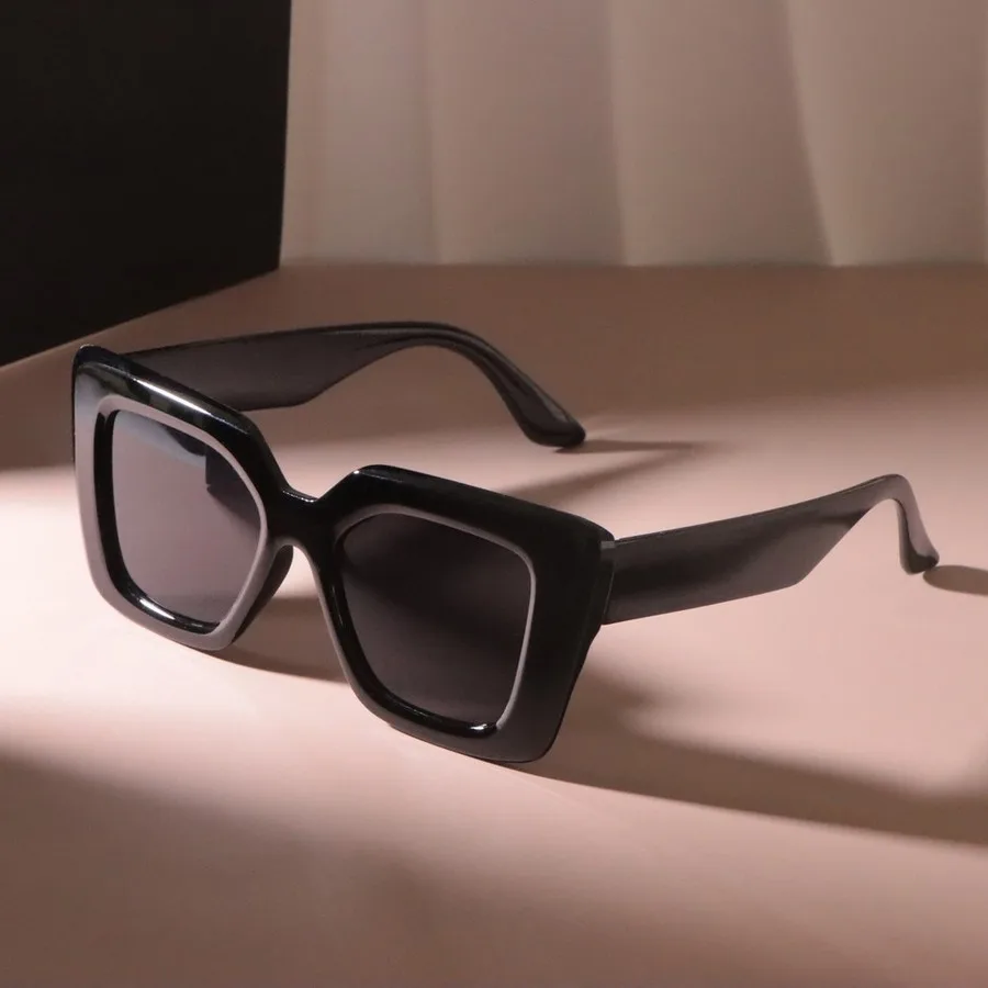 Stilvolle Quadratische Sonnenbrille für Damen und Herren Vintage Marken-Spiegelgläser Sonnenbrillen für Frauen und Männer Modische Farben Oculos De Sol – Detail 1