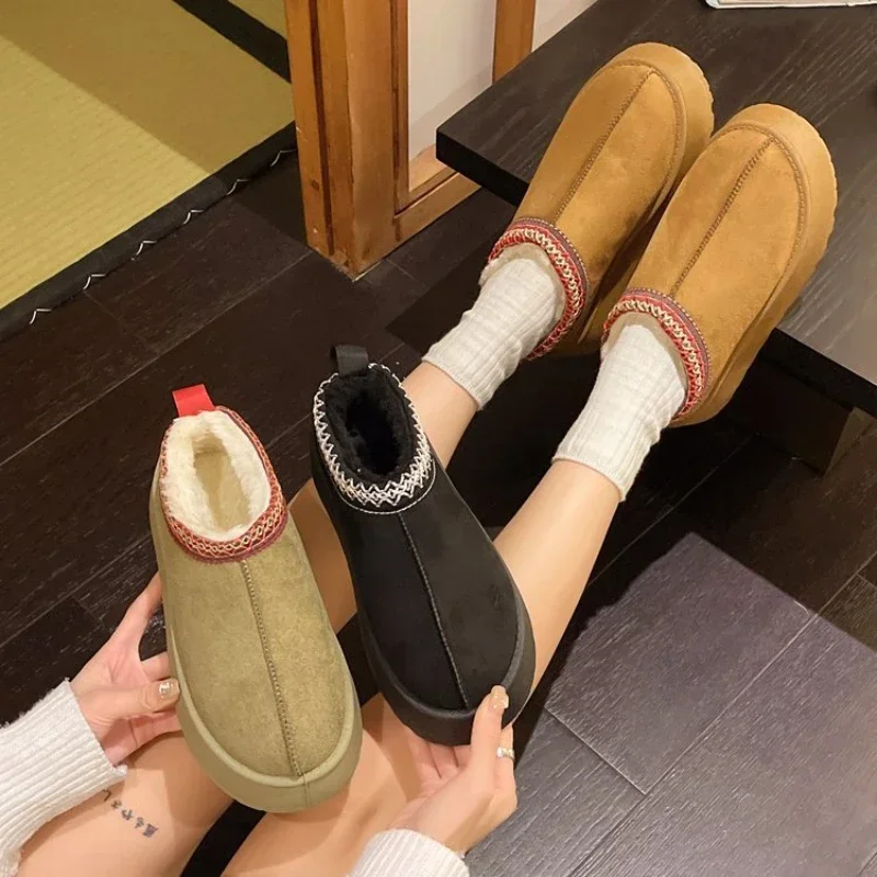 

Snow Boots Winter Warm Women Chunky Platform Plush Ankle Boots for Woman Suede Cotton Padded Shoes Waterproof Slippers Loafers