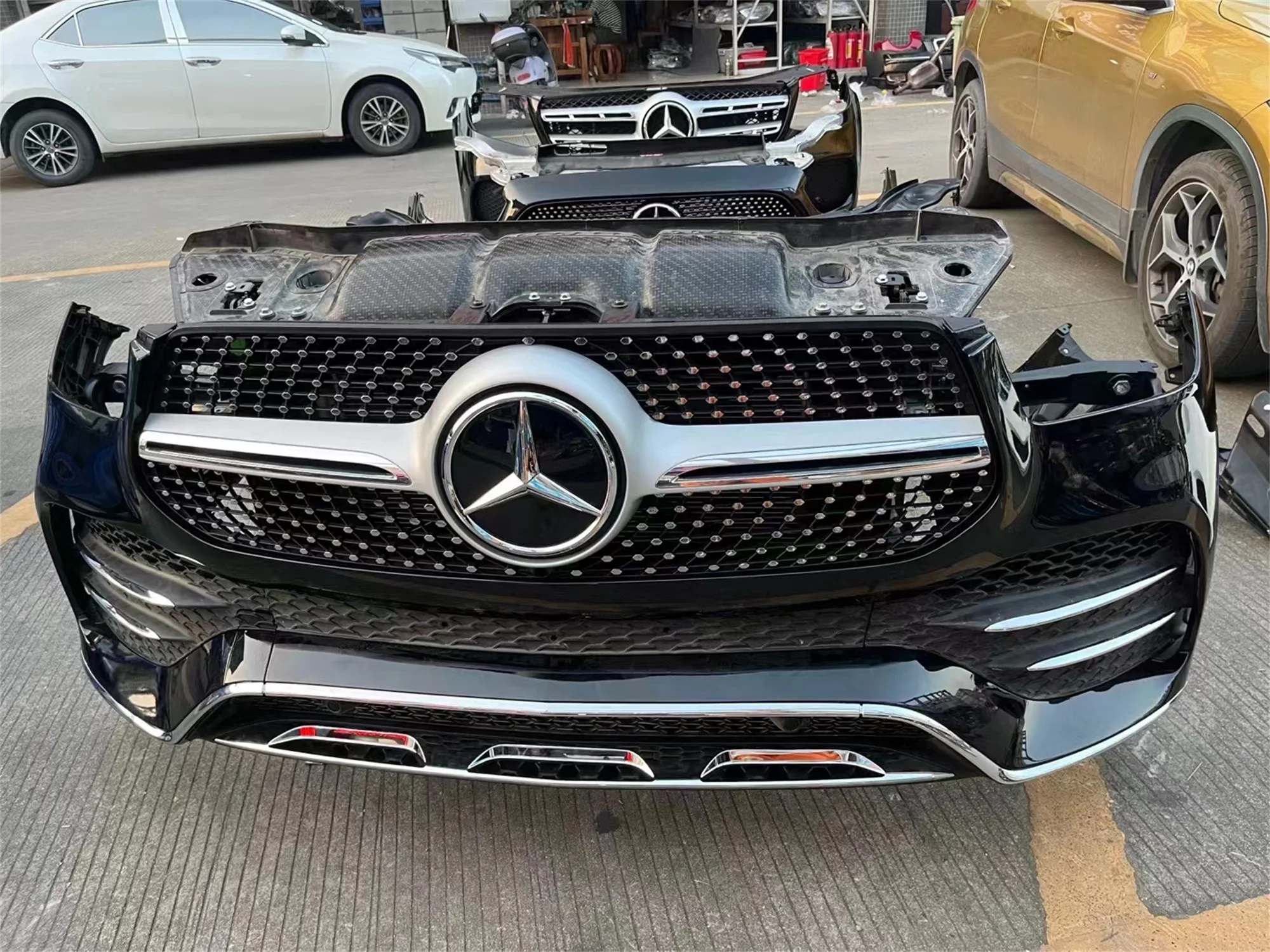 メルセデスベンツ GLE W167 X167 フロントバンパー、オリジナルの高
