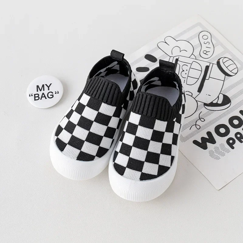 thumbnail image 1 of Primeros caminantes para bebés, zapatos sin cordones de primavera para niños pequeños, primeros caminantes para bebés, zapatillas deportivas clásicas antideslizantes de otoño para niños y niñas, 1 of 6