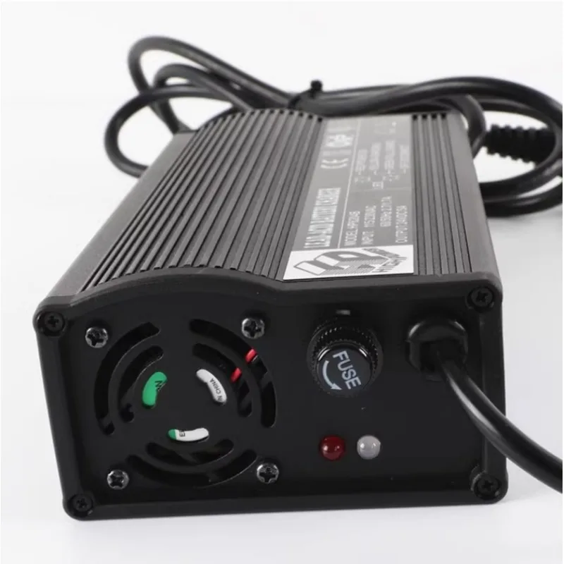 LEAD-ACID 電動車椅子用バッテリーチャージャー HP8204B 【公式通販