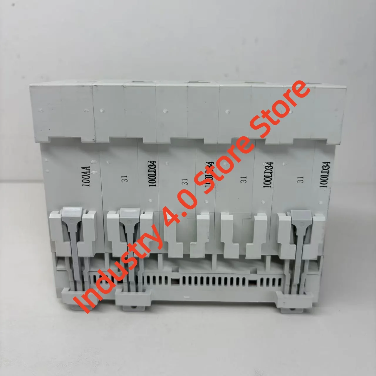 DZ47LE-125 4P 100A 새로운 DZ47LE-125 4P 80A 회로 차단기 박스 내